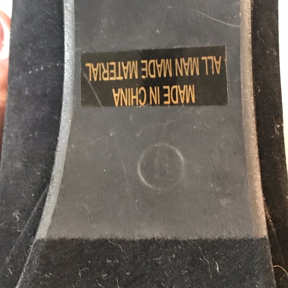 Heels - Picture 5 of 5